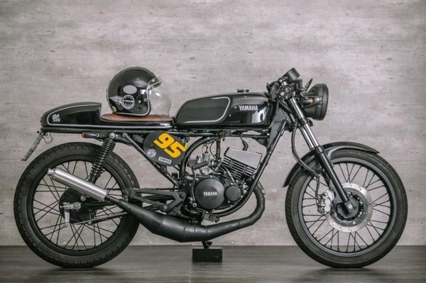 1 Yamaha RD135 Cafe Racer