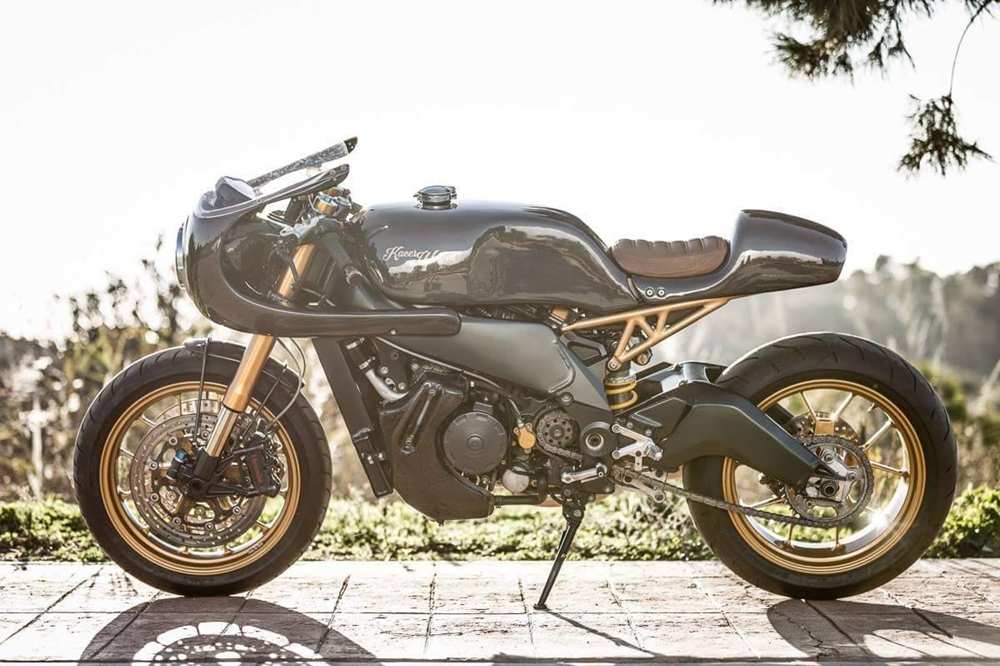Aprilia RSV4 Cafe Racer 21