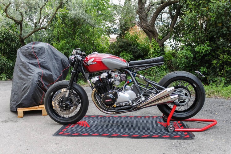 Honda CB750 Monoshock 5