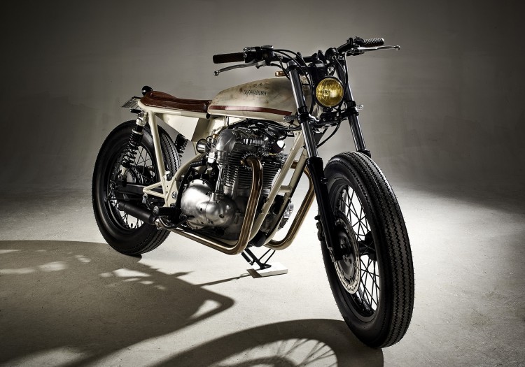 Kawasaki W650 Brat Style (6)